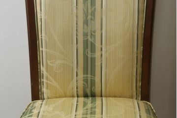 中古　美品　マルニ木工(MARUNI)　地中海シリーズ　カンヌ　クラシカルなデザインのファブリックがお洒落なダイニングチェア2脚セット(椅子、イス)(定価2脚で約16万円)(R-066603)