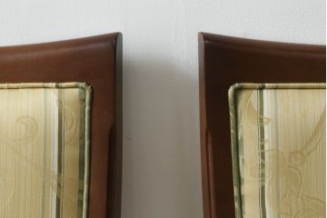 中古　美品　マルニ木工(MARUNI)　地中海シリーズ　カンヌ　クラシカルなデザインのファブリックがお洒落なダイニングチェア2脚セット(椅子、イス)(定価2脚で約16万円)(R-066603)