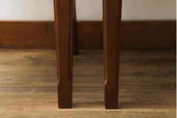 中古　美品　マルニ木工(MARUNI)　地中海シリーズ　カンヌ　クラシカルなデザインのファブリックがお洒落なダイニングチェア2脚セット(椅子、イス)(定価2脚で約16万円)(R-066603)