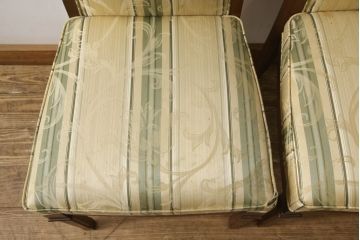 中古　美品　マルニ木工(MARUNI)　地中海シリーズ　カンヌ　クラシカルなデザインのファブリックがお洒落なダイニングチェア2脚セット(椅子、イス、バラ売り可能)(定価2脚で約16万円)(R-066604)