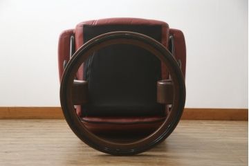 中古　ノルウェー製　EKORNES(エコーネス)　Sサイズ　コンサルシリーズ　クラシック　本革(レザー)　高級感漂う佇まいが魅力のオットマン付きストレスレスチェア(リクライニングチェア、一人掛けソファ、アームチェア、フットスツール、北欧)(R-066605)
