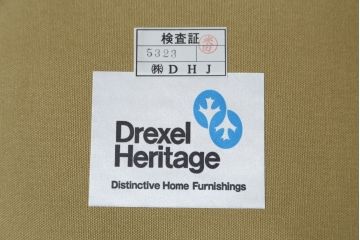 中古　美品!!　DREXEL HERITAGE(ドレクセルヘリテイジ)　クッション付き　エレガントな佇まいが美しい2人掛けソファ(ラブソファ、二人掛けソファ、2P、アームソファ)(R-066613)