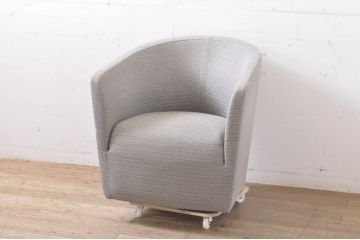 中古　極美品　arflex(アルフレックス)　PANETUN(パネトゥーン)　回転式　シンプルなデザインが魅力のラウンジチェア(パーソナルチェア、一人掛けソファ、1人掛けソファ、アームチェア、回転椅子、回転イス)(定価約30万円)(R-066614)