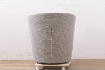 中古　極美品　arflex(アルフレックス)　PANETUN(パネトゥーン)　回転式　シンプルなデザインが魅力のラウンジチェア(パーソナルチェア、一人掛けソファ、1人掛けソファ、アームチェア、回転椅子、回転イス)(定価約30万円)(R-066614)