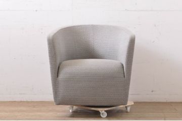 中古　極美品　arflex(アルフレックス)　PANETUN(パネトゥーン)　回転式　シンプルなデザインが魅力のラウンジチェア(パーソナルチェア、一人掛けソファ、1人掛けソファ、アームチェア、回転椅子、回転イス)(定価約30万円)(R-066616)