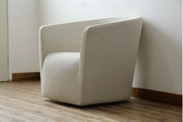 中古　極美品　arflex(アルフレックス)　PANETUN(パネトゥーン)　回転式　シンプルなデザインが魅力のラウンジチェア(パーソナルチェア、一人掛けソファ、1人掛けソファ、アームチェア、回転椅子、回転イス)(定価約30万円)(R-066617)