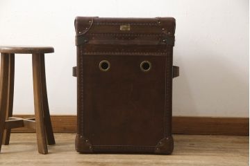 中古　イギリス製　HALO(ハロ)　PARIS TRUNK(パリストランク)　ヴィンテージスタイルのお部屋におすすめなトランクボックス(収納ボックス、ディスプレイ雑貨、収納箱、サイドテーブル、英国)(R-066618)