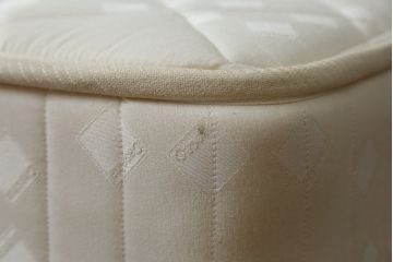 中古　Cassina(カッシーナ)　L31　SITE(サイト)　洗練された佇まいが魅力のシングルベッド(ベッドフレーム、マットレス)(定価約50万円)(R-066621)