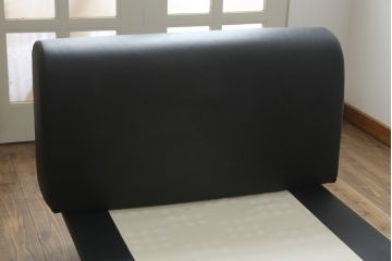 中古　Cassina(カッシーナ)　L31　SITE(サイト)　洗練された佇まいが魅力のシングルベッド(ベッドフレーム、マットレス)(定価約50万円)(R-066621)