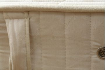 中古　Cassina(カッシーナ)　L31　SITE(サイト)　洗練された佇まいが魅力のシングルベッド(ベッドフレーム、マットレス)(定価約50万円)(R-066621)