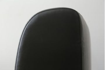 中古　Cassina(カッシーナ)　L31　SITE(サイト)　洗練された佇まいが魅力のシングルベッド(ベッドフレーム、マットレス)(定価約50万円)(R-066621)