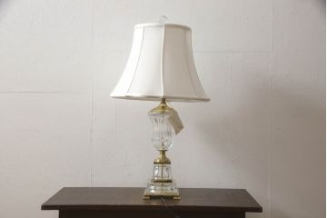中古　展示品　美品!!　DREXEL HERITAGE(ドレクセルヘリテイジ)取り扱い　真鍮製　エレガントなデザインが魅力的な高級テーブルスタンド(クリスタル、卓上照明、シェード、テーブルスタンド、デスクスタンド、ナイトランプ)(R-066622)