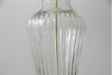 中古　展示品　美品!!　DREXEL HERITAGE(ドレクセルヘリテイジ)取り扱い　クリスタル　真鍮製　エレガントなデザインが魅力的な高級テーブルスタンド(卓上照明、シェード、テーブルスタンド、デスクスタンド、ナイトランプ)(R-066623)