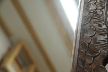 中古　軽井沢彫り　繊細な桜の彫刻が美しい姿見(スタンドミラー、鏡)(R-066625)