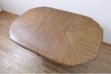 中古　DREXEL HERITAGE(ドレクセルヘリテイジ)　Grand Villa(グランドヴィラ)　上品なデザインのダイニングテーブル(エクステンションテーブル、拡張式テーブル、食卓、2人掛け、4人掛け、6人掛け)(定価約60万円)(R-066628)