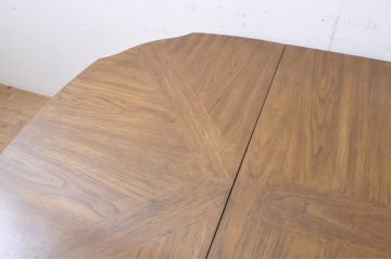 中古　DREXEL HERITAGE(ドレクセルヘリテイジ)　Grand Villa(グランドヴィラ)　上品なデザインのダイニングテーブル(エクステンションテーブル、拡張式テーブル、食卓、2人掛け、4人掛け、6人掛け)(定価約60万円)(R-066628)