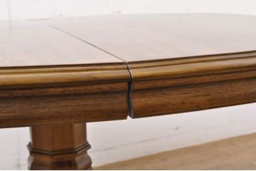 中古　DREXEL HERITAGE(ドレクセルヘリテイジ)　Grand Villa(グランドヴィラ)　上品なデザインのダイニングテーブル(エクステンションテーブル、拡張式テーブル、食卓、2人掛け、4人掛け、6人掛け)(定価約60万円)(R-066628)