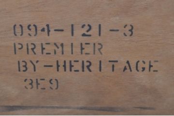 中古　DREXEL HERITAGE(ドレクセルヘリテイジ)　天板の美しい木目が特徴的なローテーブル(センターテーブル、リビングテーブル、座卓)(R-066632)