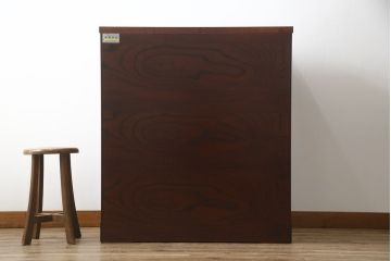 中古　岩谷堂箪笥　黒々とした金具が存在感を放つチェスト(引き出し、衣装箪笥、収納たんす、整理箪笥、和タンス)(R-066633)
