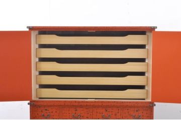 中古　美品!!　最高級!!　内部桐材　伝統的な根來塗り(ねごろぬり)が施された和箪笥(根来塗り、和タンス、桐箪笥、桐タンス、桐たんす、着物箪笥、整理箪笥、衣装箪笥、引き出し)(R-066636)