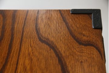 和製ビンテージ　岩谷堂箪笥　立派な黒金具が目を惹く立長箪笥(縦型チェスト、収納タンス、引き出し、サイドチェスト、ハイチェスト、ヴィンテージ)(R-066643)