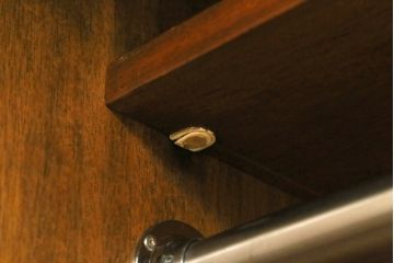 中古　DREXEL HERITAGE(ドレクセルヘリテイジ)　FRANCESCA(フランチェスカ)　品のある佇まいと美しい杢目に目を奪われるワードローブ(洋服タンス、収納棚、キャビネット)(R-066645)