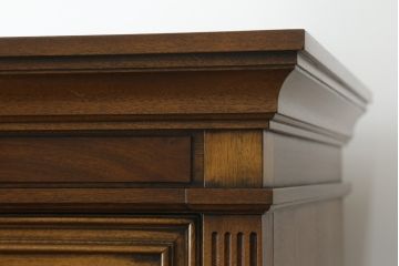 中古　DREXEL HERITAGE(ドレクセルヘリテイジ)　FRANCESCA(フランチェスカ)　品のある佇まいと美しい杢目に目を奪われるワードローブ(洋服タンス、収納棚、キャビネット)(R-066645)