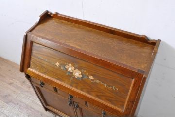 中古　美品　高級品　三越デパート　オーク材　上品な佇まいが魅力の象嵌入りライティングビューロー(カントリーハウス、Brugge、ブルージュ、簿記机、ワークデスク、在宅用、在宅ワーク用)(R-066646)