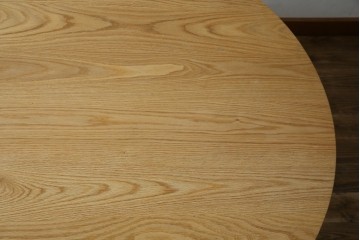 中古　短期展示美品　ヤクモ家具製作所　ラウンドテーブル(Type A)　オーク材　ナチュラルな風合いが優しい印象のダイニングテーブル　(R-066649)