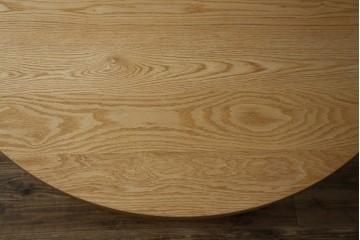 中古　短期展示美品　ヤクモ家具製作所　ラウンドテーブル(Type A)　オーク材　ナチュラルな風合いが優しい印象のダイニングテーブル　(R-066649)