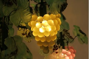 中古　イタリア製　トーソー社(TOSO CESARE)　ムラーノガラス(Murano　Glass)　ブドウ(葡萄、ぶどう)　13灯　空間のアクセントになるスタンドライト(フロアスタンド、スタンド照明、フロア照明、ベネチアングラス、ヴェネチアングラス、ムラノガラス)(定価約130万円)(R-066653)