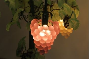 中古　イタリア製　トーソー社(TOSO CESARE)　ムラーノガラス(Murano　Glass)　ブドウ(葡萄、ぶどう)　13灯　空間のアクセントになるスタンドライト(フロアスタンド、スタンド照明、フロア照明、ベネチアングラス、ヴェネチアングラス、ムラノガラス)(定価約130万円)(R-066653)