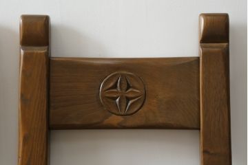 中古　IDC大塚家具　オランダ高級輸入家具　オーク材　木の温もり溢れる色合いが魅力のダイニングチェア4脚セット(椅子、イス、板座チェア)(定価4脚で約30万円)(R-066657)