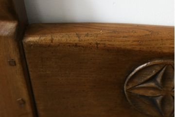 中古　IDC大塚家具　オランダ高級輸入家具　オーク材　木の温もり溢れる色合いが魅力のダイニングチェア4脚セット(椅子、イス、板座チェア)(定価4脚で約30万円)(R-066657)