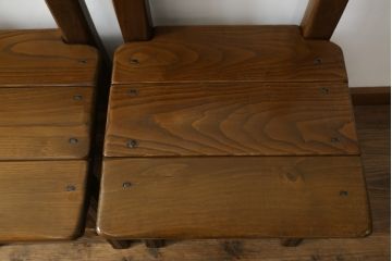 中古　IDC大塚家具　オランダ高級輸入家具　オーク材　木の温もり溢れる色合いが魅力のダイニングチェア4脚セット(椅子、イス、板座チェア)(定価4脚で約30万円)(R-066657)