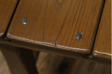 中古　IDC大塚家具　オランダ高級輸入家具　オーク材　木の温もり溢れる色合いが魅力のダイニングチェア4脚セット(椅子、イス、板座チェア)(定価4脚で約30万円)(R-066657)