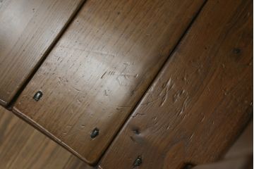 中古　IDC大塚家具　オランダ高級輸入家具　オーク材　木の温もり溢れる色合いが魅力のダイニングチェア4脚セット(椅子、イス、板座チェア)(定価4脚で約30万円)(R-066657)
