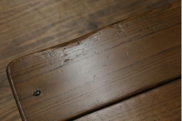中古　IDC大塚家具　オランダ高級輸入家具　オーク材　木の温もり溢れる色合いが魅力のダイニングチェア4脚セット(椅子、イス、板座チェア)(定価4脚で約30万円)(R-066657)