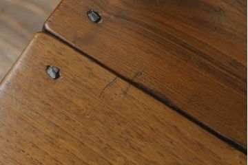 中古　IDC大塚家具　オランダ高級輸入家具　オーク材　木の温もり溢れる色合いが魅力のダイニングチェア4脚セット(椅子、イス、板座チェア)(定価4脚で約30万円)(R-066657)
