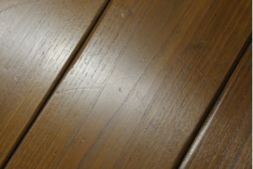 中古　IDC大塚家具　オランダ高級輸入家具　オーク材　木の温もり溢れる色合いが魅力のダイニングチェア4脚セット(椅子、イス、板座チェア)(定価4脚で約30万円)(R-066657)