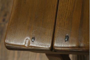 中古　IDC大塚家具　オランダ高級輸入家具　オーク材　木の温もり溢れる色合いが魅力のダイニングチェア4脚セット(椅子、イス、板座チェア)(定価4脚で約30万円)(R-066657)