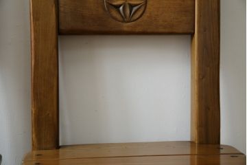 中古　IDC大塚家具　オランダ高級輸入家具　オーク材　木の温もり溢れる色合いが魅力のダイニングチェア2脚セット(椅子、イス、板座チェア、バラ売り可能)(定価2脚で約15万円)(R-066658)