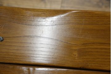 中古　IDC大塚家具　オランダ高級輸入家具　オーク材　木の温もり溢れる色合いが魅力のダイニングチェア2脚セット(椅子、イス、板座チェア、バラ売り可能)(定価2脚で約15万円)(R-066658)