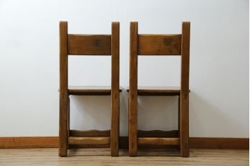 中古　IDC大塚家具　オランダ高級輸入家具　オーク材　木の温もり溢れる色合いが魅力のダイニングチェア2脚セット(椅子、イス、板座チェア、バラ売り可能)(定価2脚で約15万円)(R-066658)