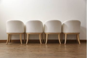 中古　短期展示品　極美品　相合家具製作所(SOGOKAGU)　パルマ(PALMA)　シンプルなデザインが魅力的なアームチェア4脚セット(一人掛けソファ、1人掛けソファ、ラウンジチェア、パーソナルチェア)(定価5脚で約41万3千円)(R-066659)