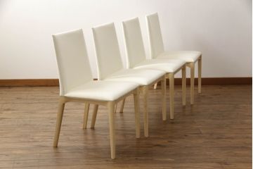 中古　短期展示品　極美品　Cassinaixc.(カッシーナイクスシー)　IXC. R&D(イクスシー.R&D)　LINE(ライン)　ウルトラスエード(ULTRASUEDE)　Eランク　シンプルですっきりとした佇まいが魅力のダイニングチェア4脚セット(椅子、イス、アームレスチェア、店舗什器)(定価4脚で約30万8千円)(R-066661)