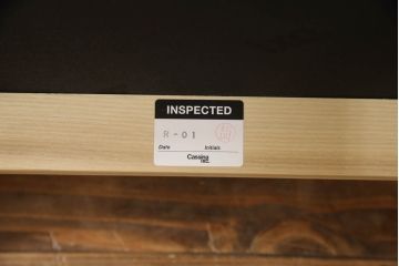 中古　短期展示品　極美品　Cassinaixc.(カッシーナイクスシー)　IXC. R&D(イクスシー.R&D)　LINE(ライン)　ウルトラスエード(ULTRASUEDE)　Eランク　シンプルですっきりとした佇まいが魅力のダイニングチェア4脚セット(椅子、イス、アームレスチェア、店舗什器)(定価4脚で約30万8千円)(R-066661)