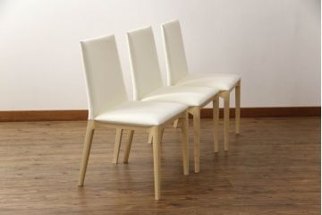 中古　短期展示品　極美品　Cassinaixc.(カッシーナイクスシー)　IXC. R&D(イクスシー.R&D)　LINE(ライン)　ウルトラスエード(ULTRASUEDE)　Eランク　シンプルですっきりとした佇まいが魅力のダイニングチェア3脚セット(椅子、イス、アームレスチェア、店舗什器)(定価3脚で約23万円)(R-066662)