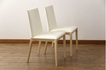 中古　短期展示品　極美品　Cassinaixc.(カッシーナイクスシー)　IXC. R&D(イクスシー.R&D)　LINE(ライン)　ウルトラスエード(ULTRASUEDE)　Eランク　シンプルですっきりとした佇まいが魅力のダイニングチェア2脚セット(椅子、イス、アームレスチェア、店舗什器)(定価2脚で約15万4千円)(R-066663)