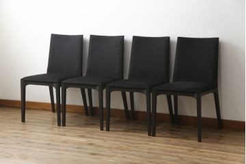 中古　短期展示品　極美品　Cassinaixc.(カッシーナイクスシー)　IXC. R&D(イクスシー.R&D)　LINE(ライン)　ウルトラスエード(ULTRASUEDE)　Eランク　シンプルで上品な佇まいが魅力のダイニングチェア4脚セット(椅子、イス、アームレスチェア、店舗什器)(定価4脚で約30万8千円)(R-066664)